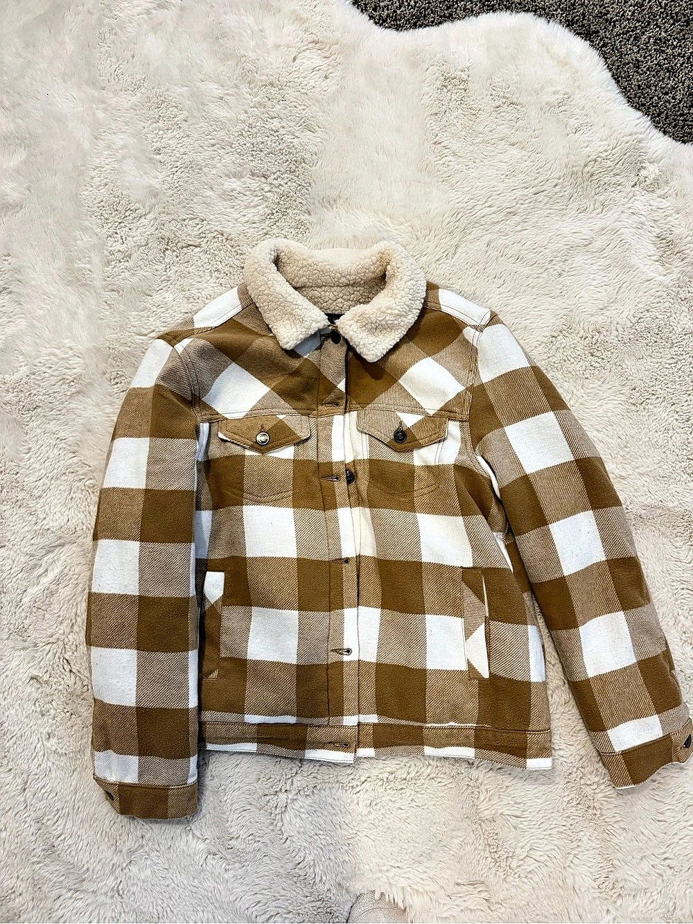 Love Tree Plaid Sherpa-Lined Jacket Size XL